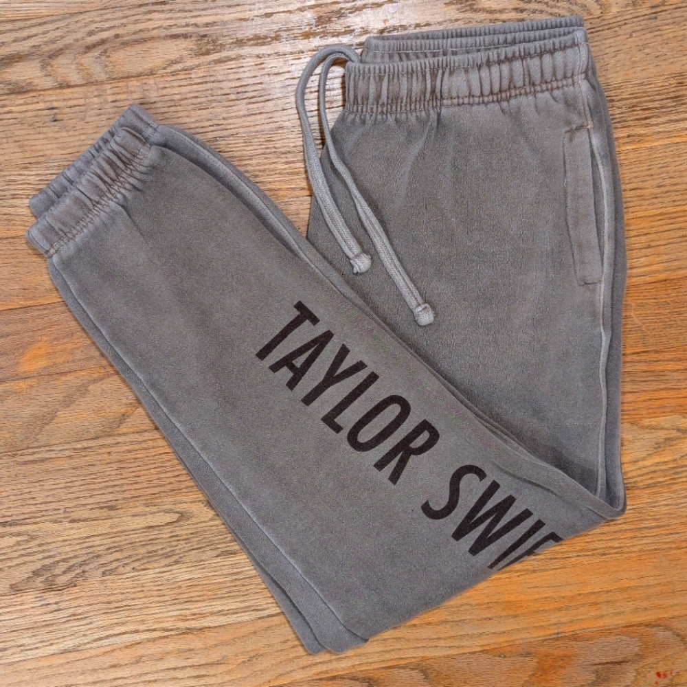 Limited Edition/Exclusive Taylor Swift Medium Sweatpants